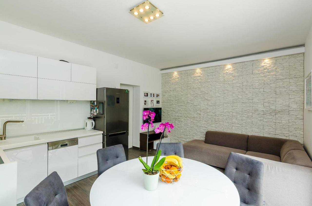 Lise Mokosica Apartment